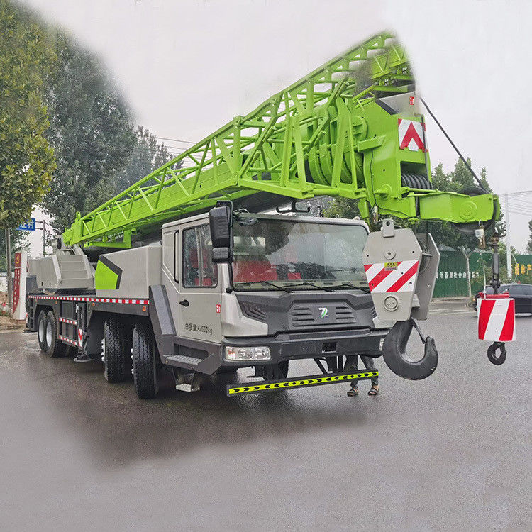 Crane Zoomlion QY50V 50 tonnes Cran de camion d'occasion avec autre soupape hydraulique Cylindre hydraulique