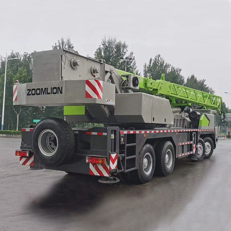 Crane Zoomlion QY50V 50 tonnes Cran de camion d'occasion avec autre soupape hydraulique Cylindre hydraulique