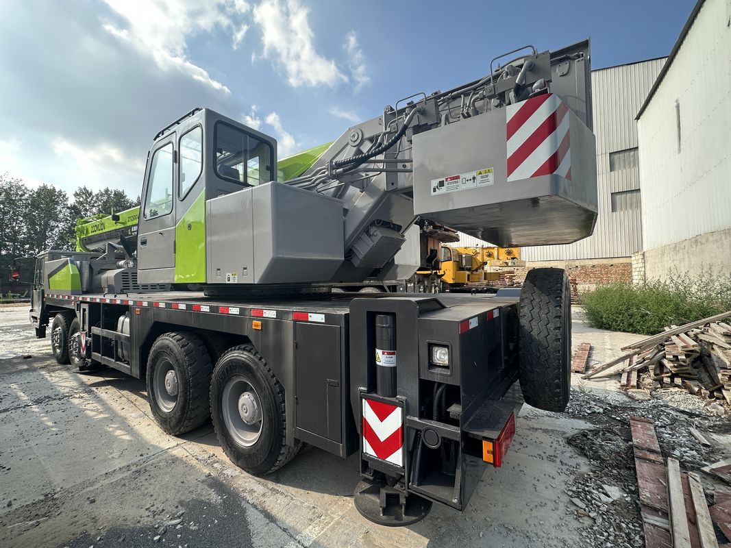 Zoomlion 55 tonnes camion grue 50 tonnes de capacité pour les projets de construction en 2020