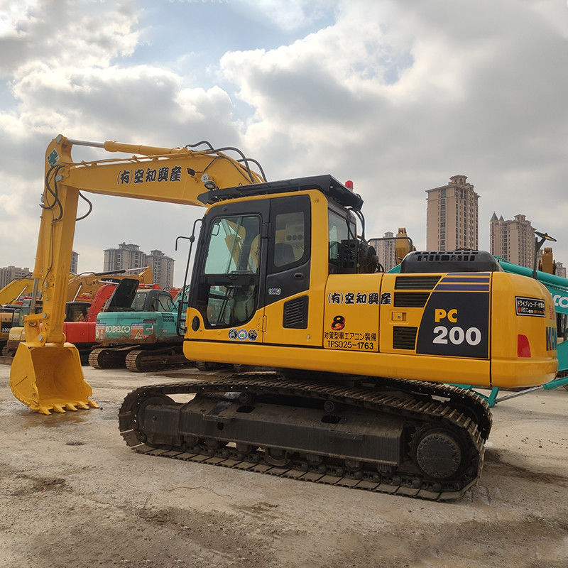 Construction 2017 Excavatrice à rampe utilisée Komatsu PC200-8 avec 110 et 110 Capacité