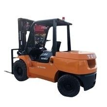 Pneus tout-terrain antidérapants 2 tonnes chariot élévateur électrique pour le chargement et le déchargement de charges lourdes