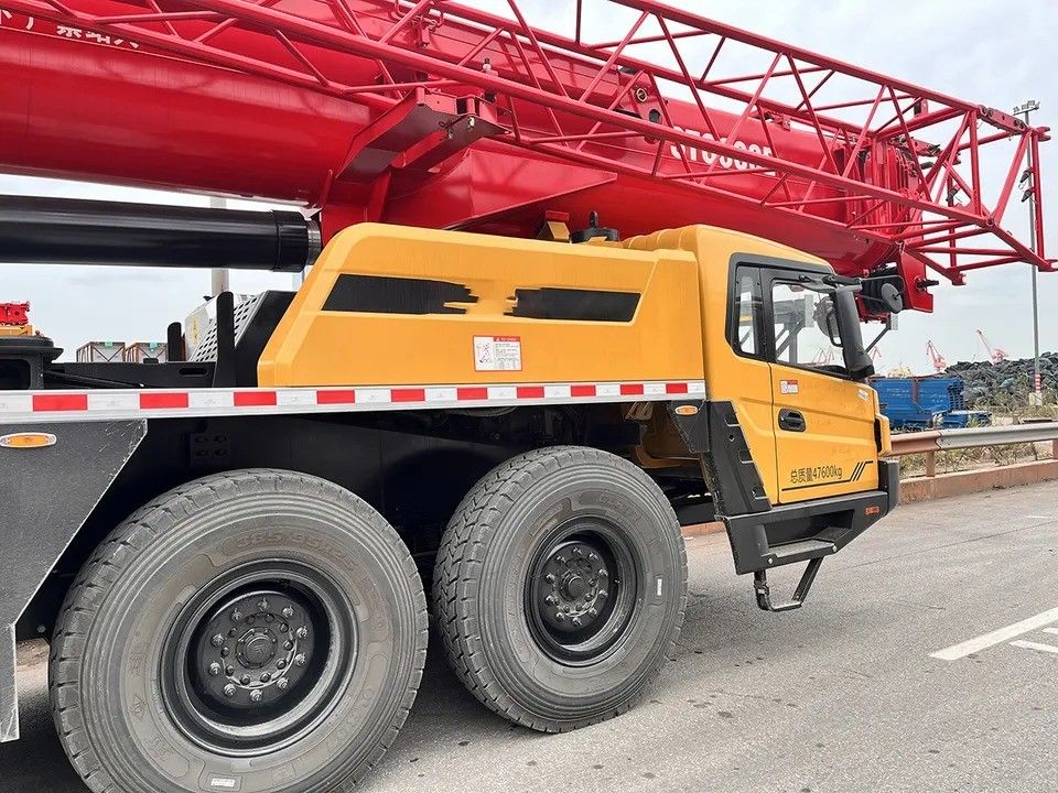 YCK09 Moteur STC800E-1 Grue hydraulique mobile utilisée 25-50 tonnes 14990*2800*3940 mm