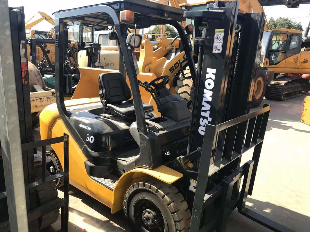 40 tonnes de chariot élévateur électrique avec 11,9 kW de puissance moteur et pneus en nylon durables