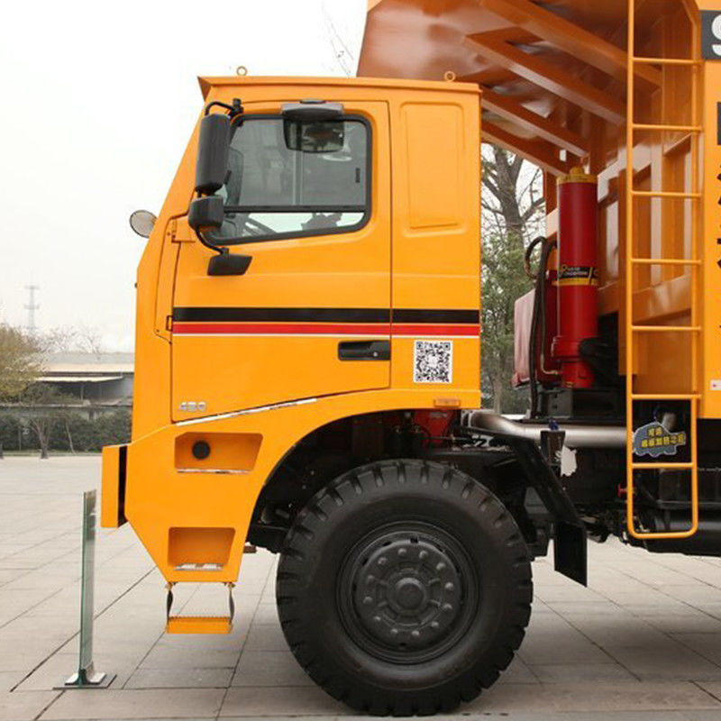 Camion de décharge de mines tout-terrain avec 451 à 500 chevaux et direction gauche sur le marché russe