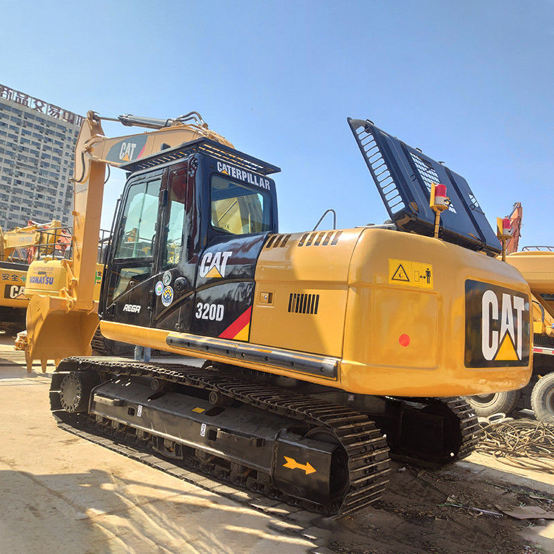 Excavateur d'occasion 2020 Cat 320D2L à Dubaï avec de bonnes performances et de faibles heures de travail