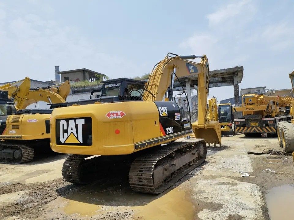 2021 Excavateur Caterpillar d'occasion CAT 320D2 Excavateur rampant de 20 tonnes Poids de fonctionnement