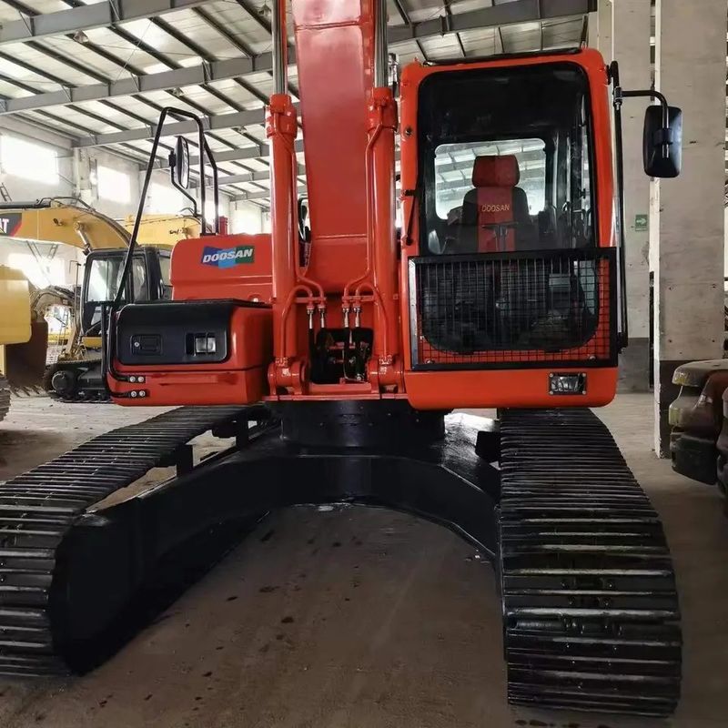 Radius maximal de creusement 10705 mm 110 kw En bon état Excavateur Doosan DX225 LC