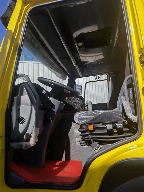 21-30T Capacité utilisée HOWO 6x4 camions à remontage camions à décharge pour le transport d'ingénierie
