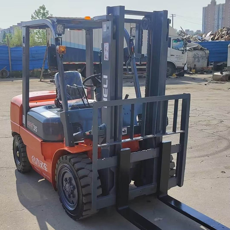 Après-service Vidéo Support technique Hélicoptère 3 tonnes Camion élévateur diesel Longueur de la fourchette 1070 mm