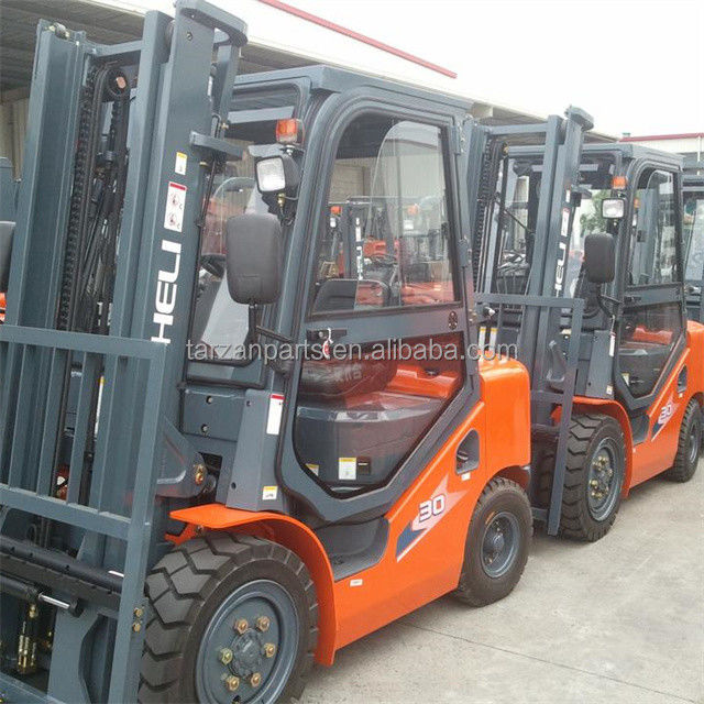 2.5 tonnes 3 tonnes chariot élévateur diesel avec une largeur totale de 1225 mm et un rayon de virage de 2400 mm
