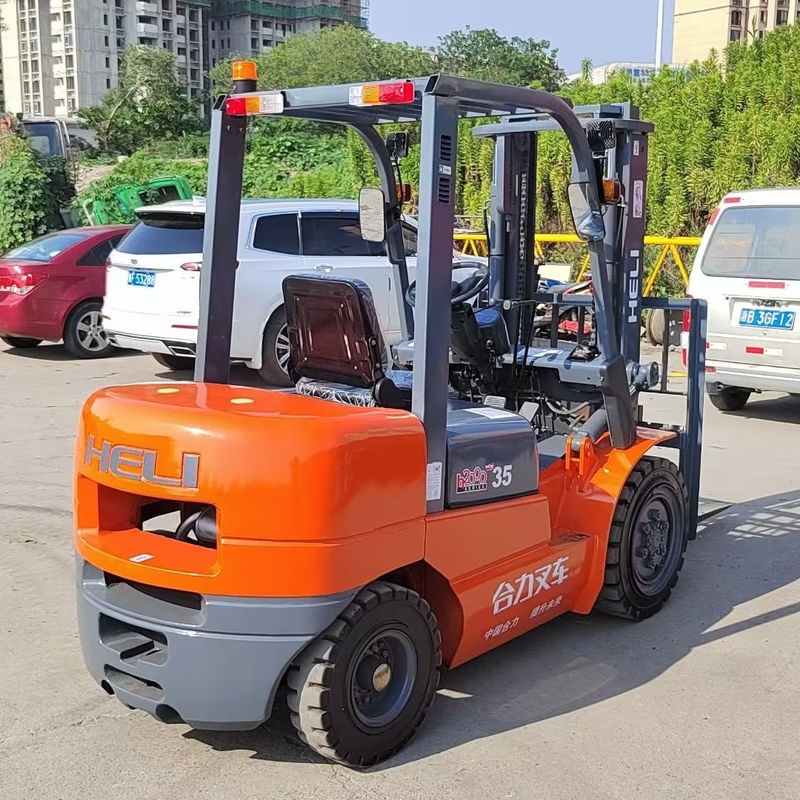 Chinois HELI 3,5 tonnes utilisé chariot élévateur diesel avec manœuvrabilité flexible
