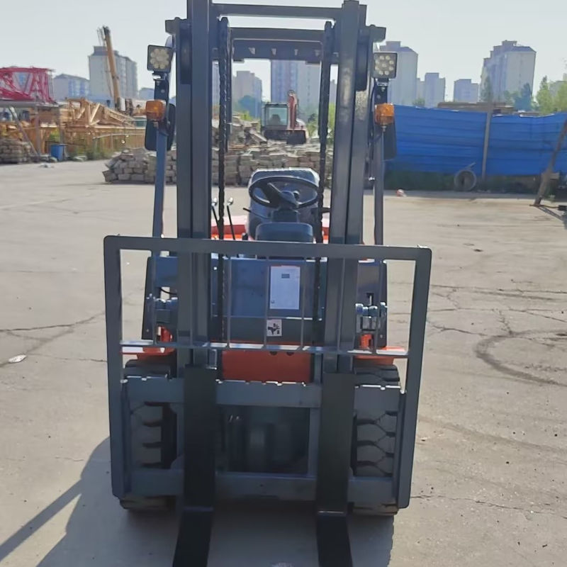 Chinois HELI 3,5 tonnes utilisé chariot élévateur diesel avec manœuvrabilité flexible