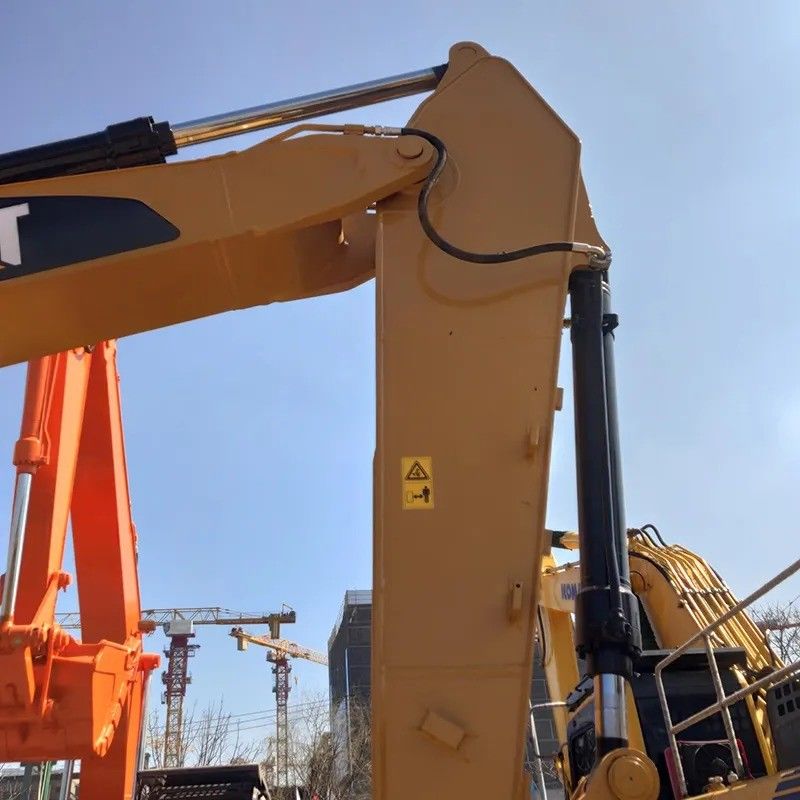 Produit chaud dans la deuxième main Komatsu PC200 Excavator avec 3.1/4.2/5.5km/h vitesse de marche