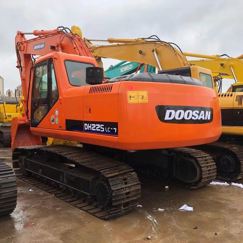 2001-4000 Heures de travail Doosan DX225 Excavateur à rouleaux d'occasion avec autre soupape hydraulique