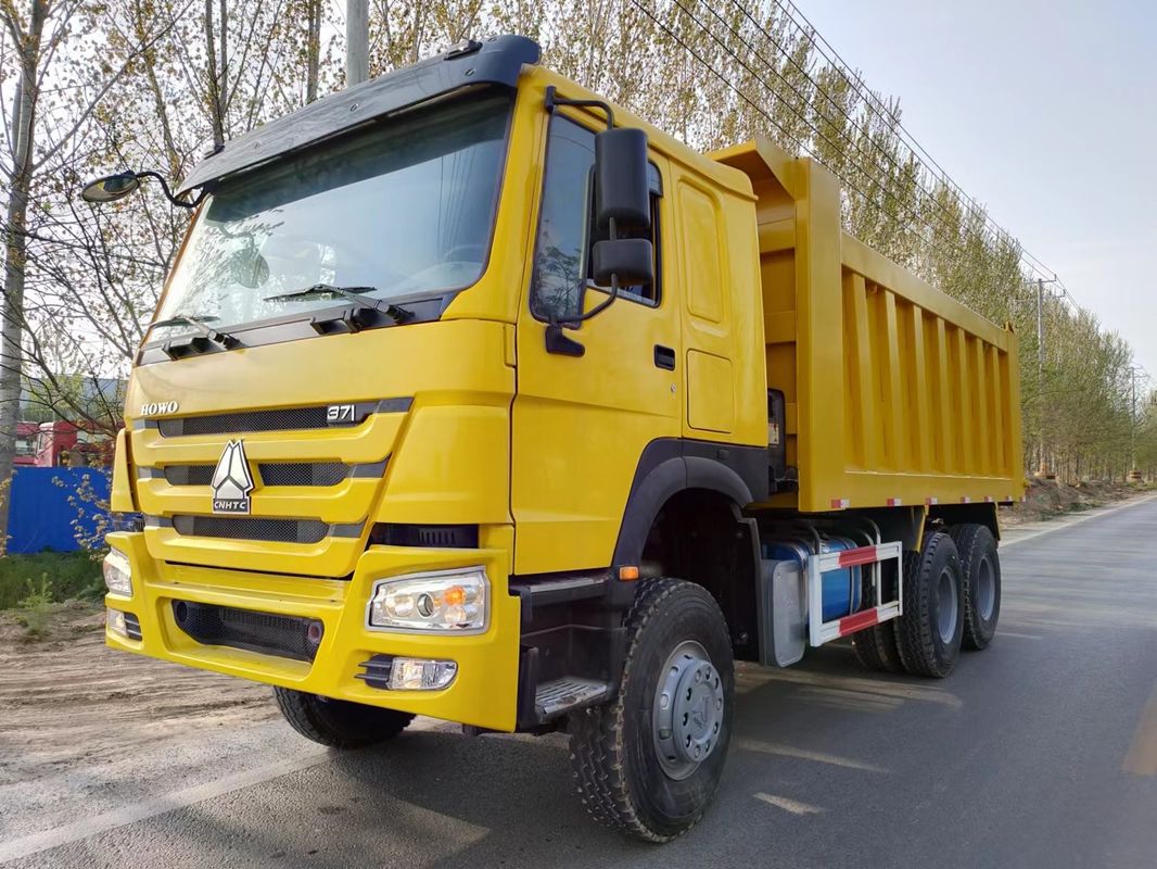 Utilisé HOWO 6x4 camion à déverrouillage camion à déverrouillage avec 6 cylindres et 126000kg de poids de frein