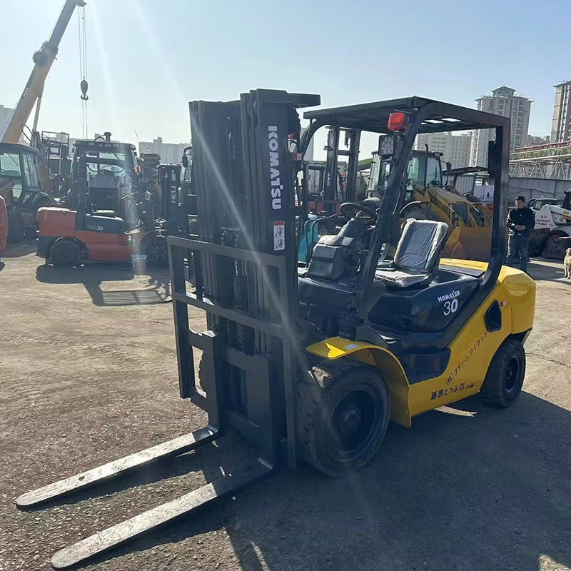 3 tonnes Diesel Japon utilisé Komatsu FD30T chariot élévateur La meilleure option avec le type de moteur 4D94E