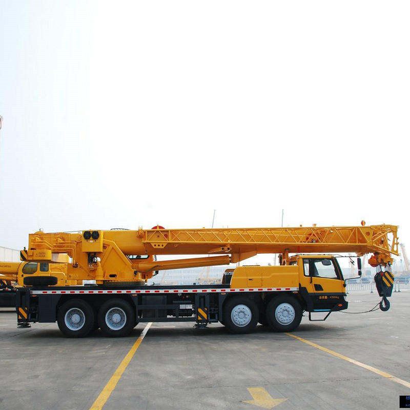 50 tonnes P H QY50KA Grue de camion d'occasion en bon état et hauteur de levage maximale de 58,1 m