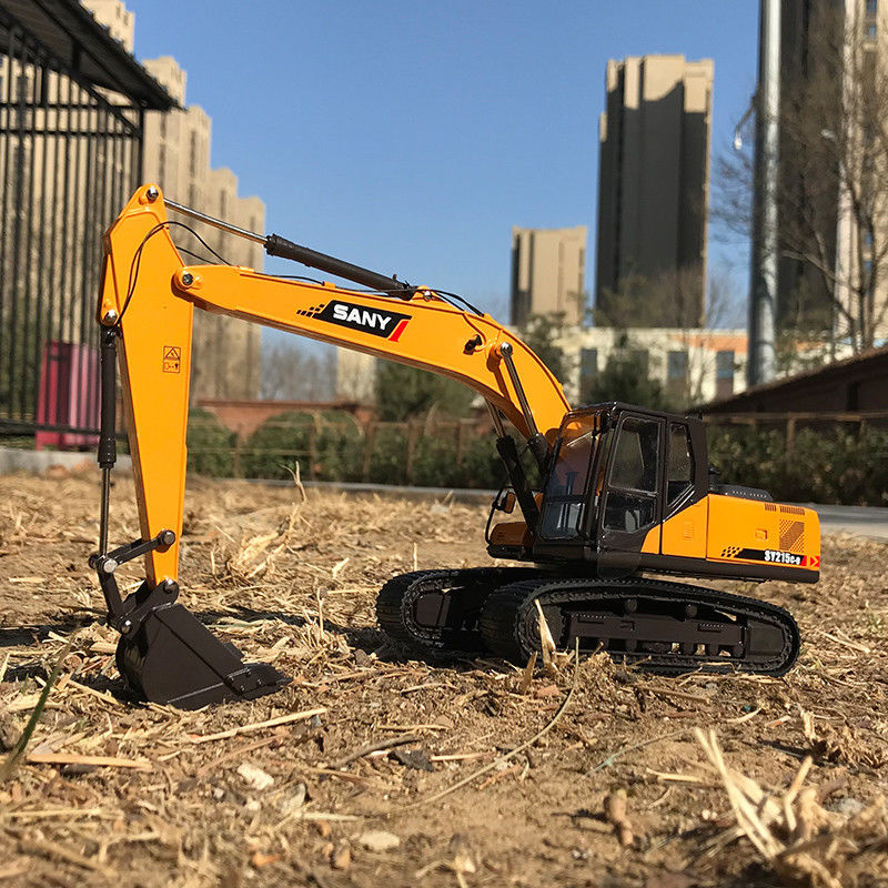 2017 Sany SY215c Excavateur à rampe 4,9L Displacement 21,5 Tonnes en bon état