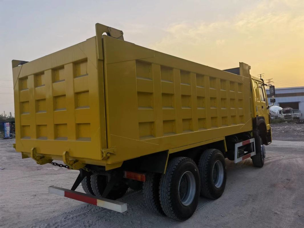 Sinotruck Howo Camion déchargeur 6x4 371 chevaux 375 chevaux 10 roues Camion déchargeur 40 tonnes