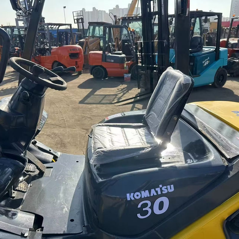 Accueil FD30 Original Japon Komatsu Used Télélivrateur de chargement avec 150 mm de largeur de fourchette