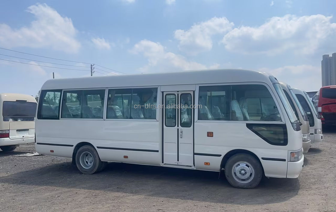 Toyota 19-29 sièges hors route Diesel Coaster Bus Minibus avec le couple maximal 340Nm/rpm
