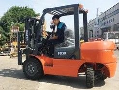 FD30 chariot élévateur diesel de 4300 kg de poids et de 125 mm de largeur de fourchette