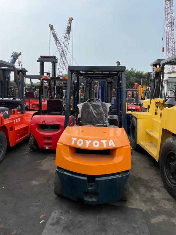 Toyota Diesel 3,5 tonnes utilisé avec et 2001-4000 heures de travail