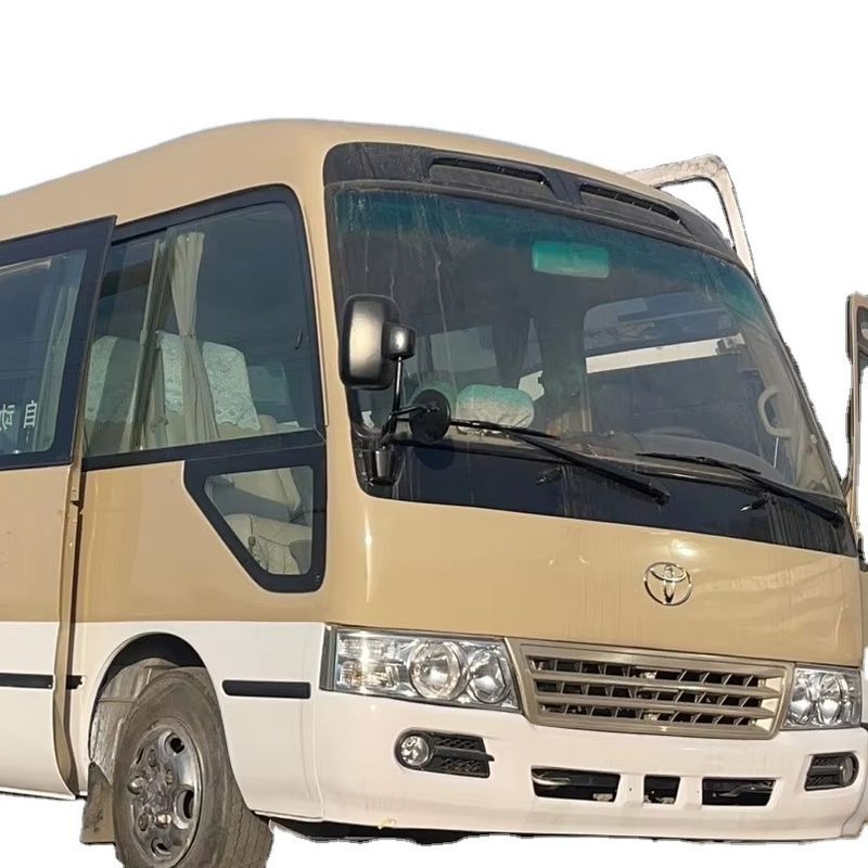 Bus de luxe de 30 places Toyo Ta Coaster avec une puissance maximale de 113/5200kw et des émissions EURO 3