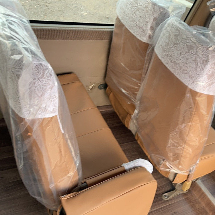 Design couleur Diesel Toyota 30 sièges Coaster Bus pour les besoins des transports en commun