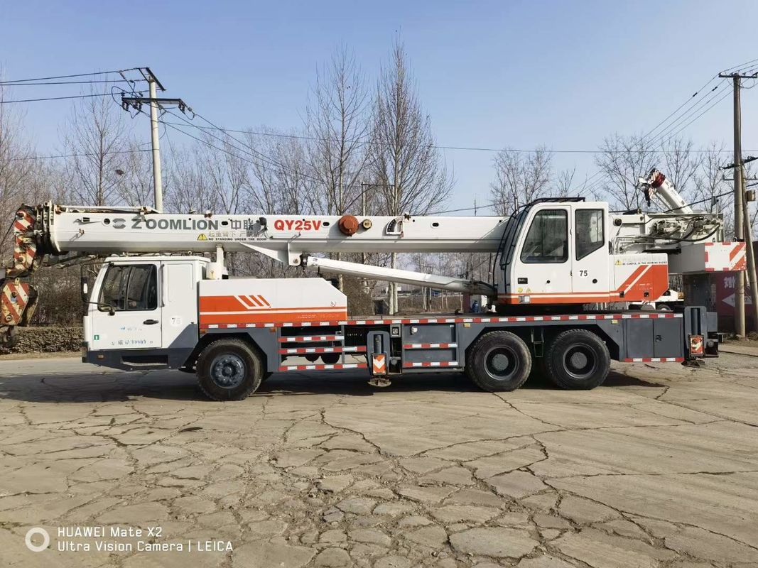 Le plus vendu 25 tonnes Zoomlion roue mobile camion grue avec Max. Hauteur de levage de 41M