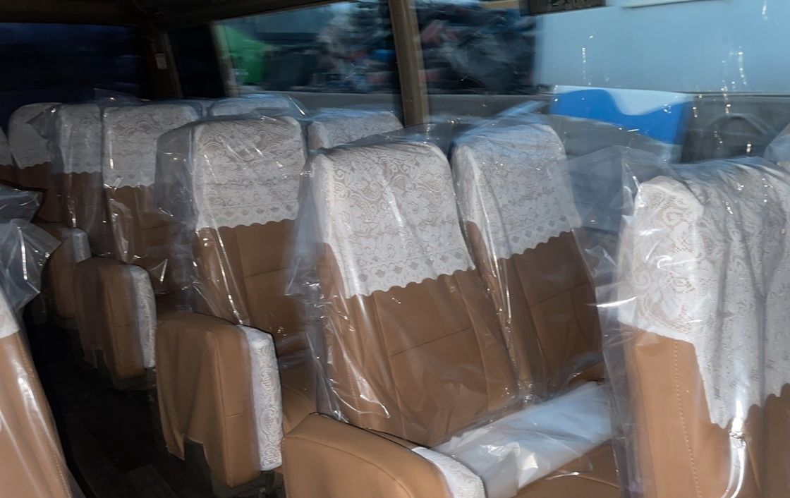 Autobus à grande vitesse 69 Km/h Toyota 30 places Autobus de montagne de couleur Diesel Autobus public d'occasion