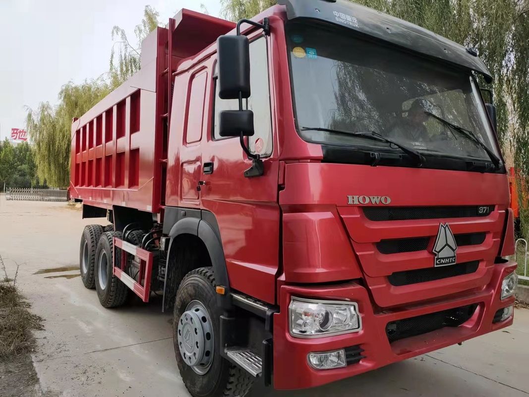 Camion à décharge à chaud de 20 tonnes à 30 tonnes 10 roues Camion à décharge d'occasion 6x4 avec moteur