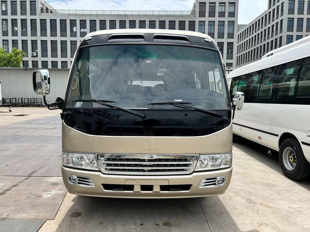 Fuel Luxury Mini Bus Coaster 15-30 sièges pour voyager dans le type de carburant à essence