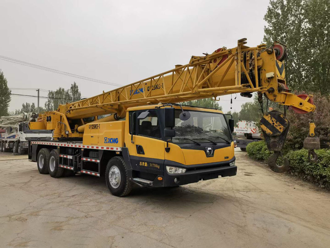 10% de réduction sur les grues de camions d'occasion de 50 tonnes 25K5 avec moteur WEICHAI