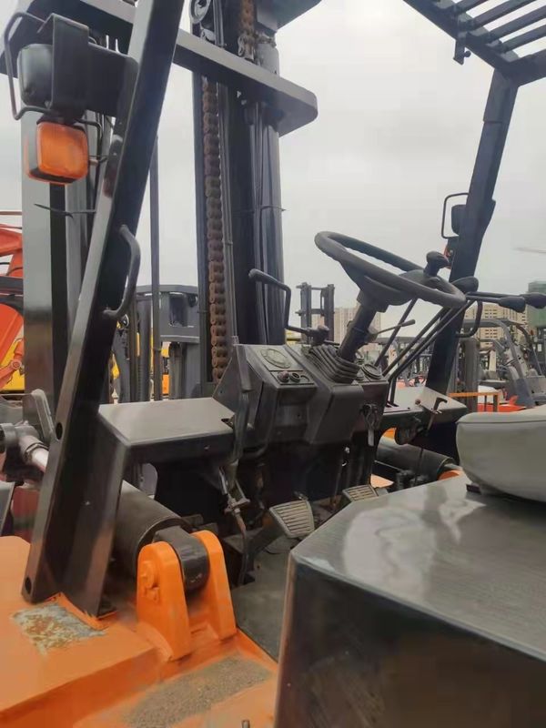 Télélivrateur diesel polyvalent pour les ateliers de matériaux de construction et l'industrie minière