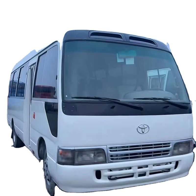 Autobus Toyota Coaster avec 9,00R20 pneus et 4L de capacité du moteur