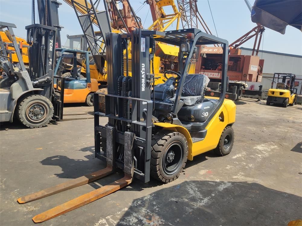 3000 kg outils de levage en bon état chariot élévateur Komatsu pour votre entreprise