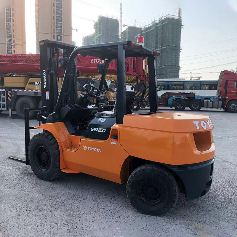 Bon état de fonctionnement 5 tonnes 8FD50N chariot élévateur abordable et hauteur de levage 3000mm-6000mm