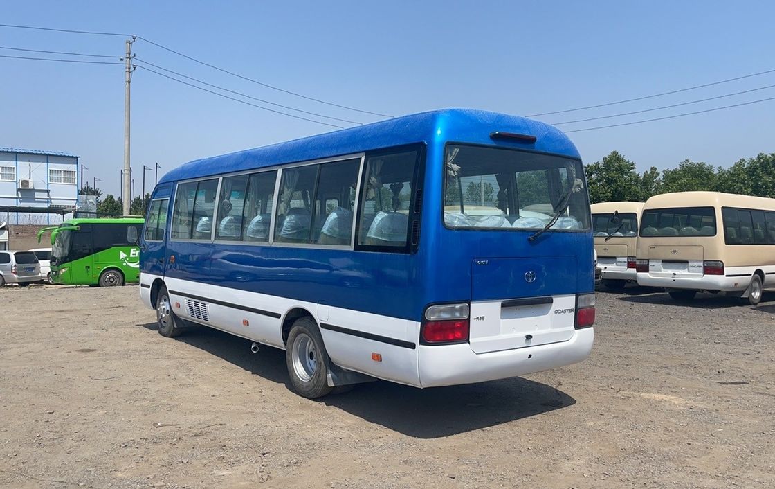 Nice Coaster Bus avec capacité moteur 4L et carburant Deisel 30 places Utilisé Toyota Coaster Bus
