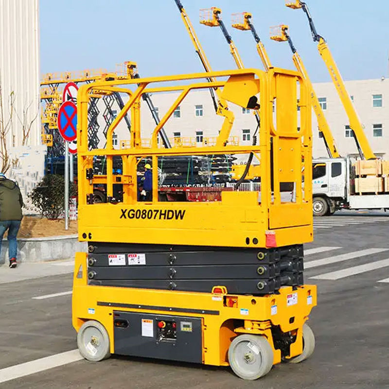 Tableau de levage hydraulique à ciseaux portable de 8 m pour les solutions de maintenance des voitures lourdes