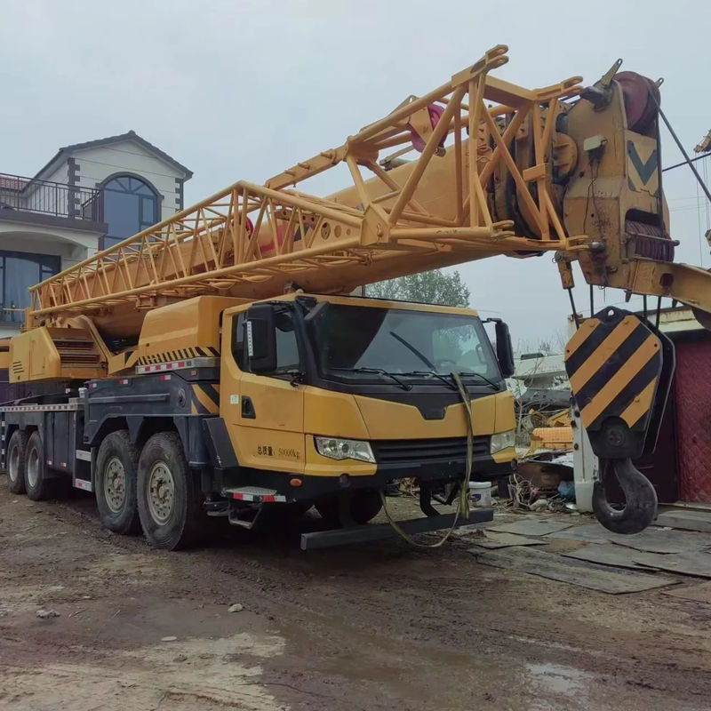 Crane de camion de 80 tonnes avec bras hydraulique télescopique en 2018 et 2001-4000 heures de travail
