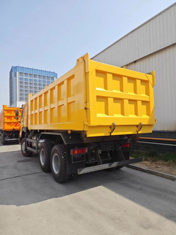 25-30t 7500*2450*3450mm Used Howo Truck Howo Dump Truck dans et 7500*2450*3450mm Taille