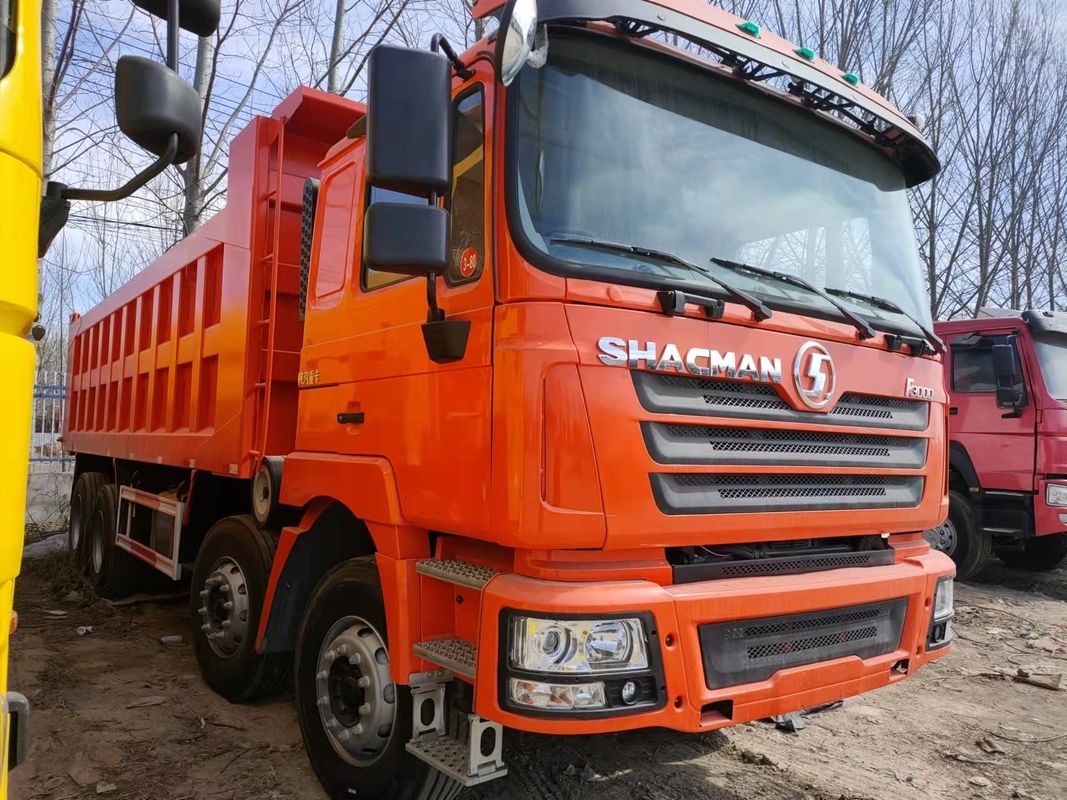 10 Shift vers l'avant utilisé Shacman Howo 8*4 RHD Chariot à décharge lourd