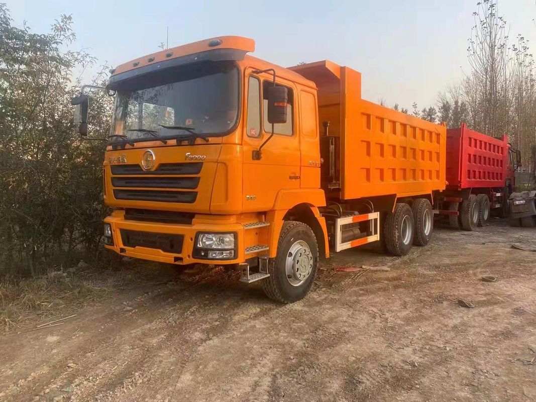 Shacman HOWO 380HP 6*4 Camion à décharges lourds Camion à bascule LHD pour les besoins des clients