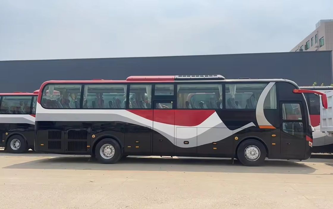 Carrosserie avant/arrière mm 1750/1586 Personnaliser 50 places de luxe Autobus à main gauche