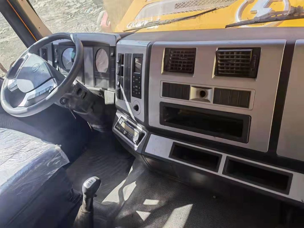 Shacman HOWO 380HP 6*4 Camion à décharges lourds Camion à bascule LHD pour les besoins des clients