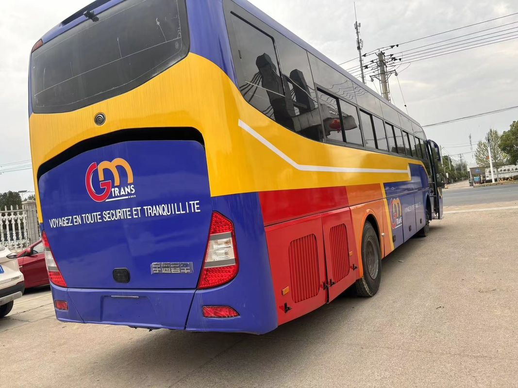 Autobus de passagers de 72 places à conduite à gauche avec un moteur standard Euro 4 de capacité 8L