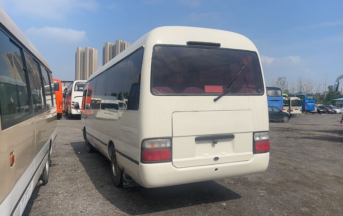 30 places Toyota Coaster Bus à gauche et style confortable avec moteur diesel