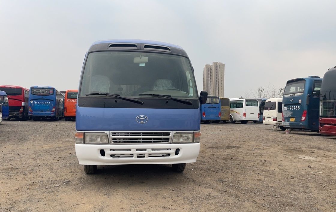 Transmission manuelle à conduite gauche Type Toyota Coaster Bus Diesel Autobus d'occasion avec 30 places