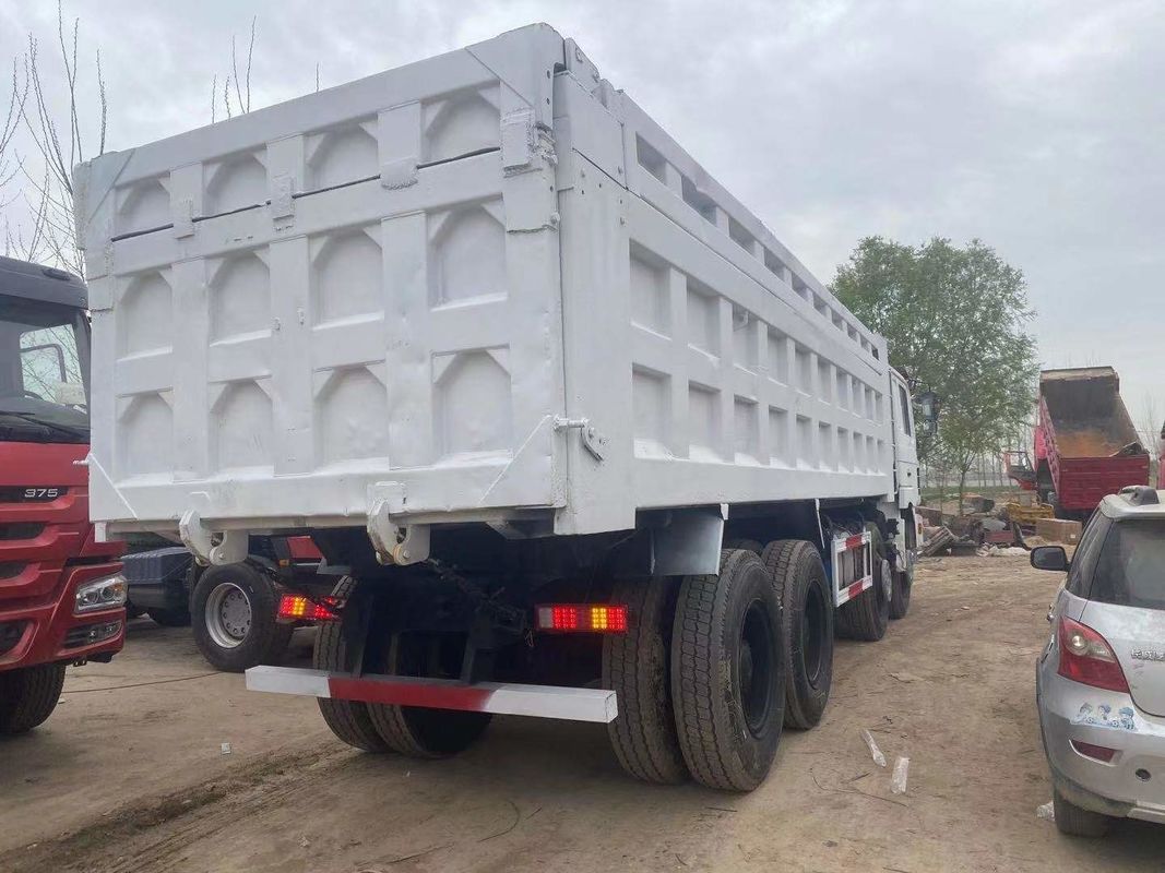 Le moteur est utilisé par Shacman Howo 380HP 8*4
